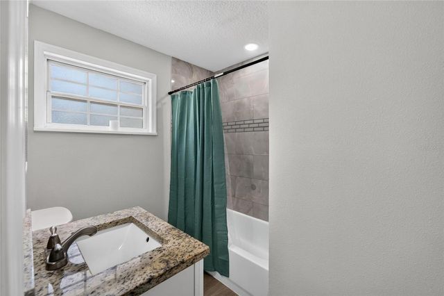 703 INTERLACHEN PKWY, Lakeland, FL 33801