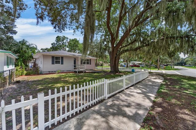 703 INTERLACHEN PKWY, Lakeland, FL 33801