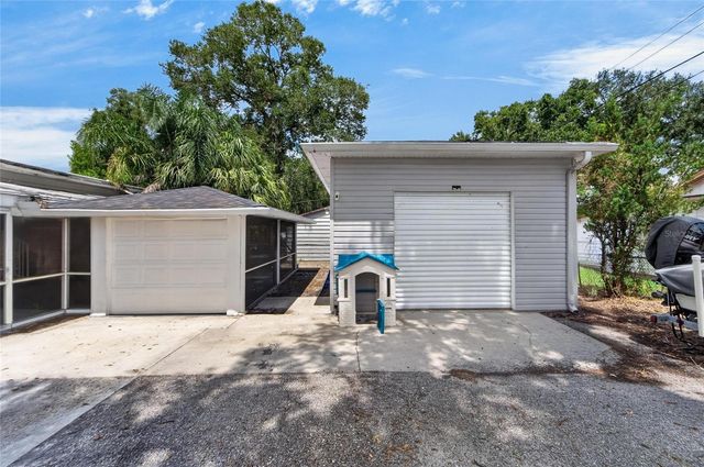 703 INTERLACHEN PKWY, Lakeland, FL 33801
