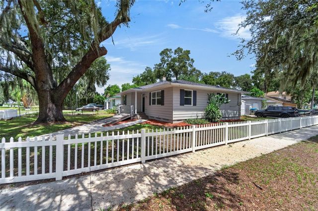 703 INTERLACHEN PKWY, Lakeland, FL 33801