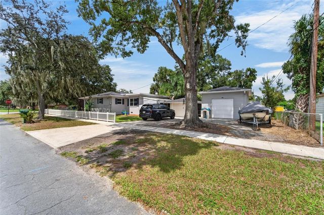 703 INTERLACHEN PKWY, Lakeland, FL 33801