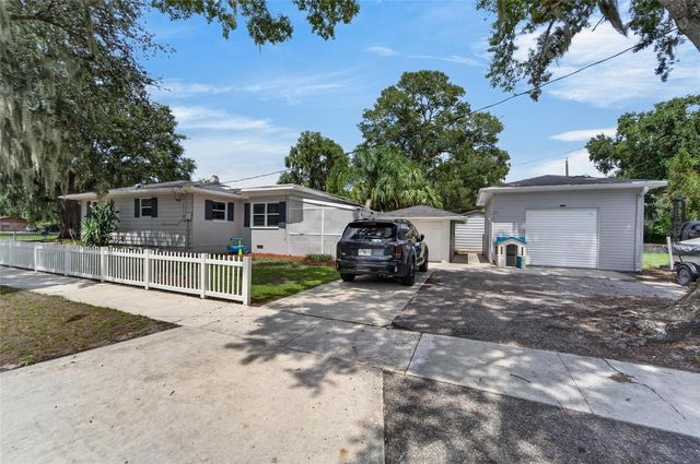 703 INTERLACHEN PKWY, Lakeland, FL 33801