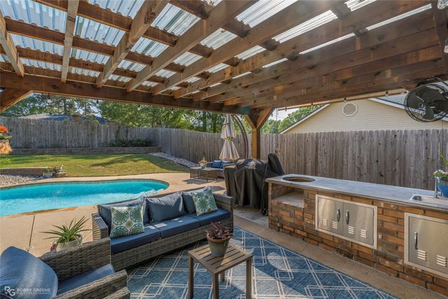 6619 Northwood Lane, Blanchard, LA 71107