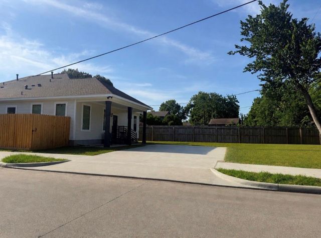 623 Munger Unit A Street, Pasadena, TX 77506