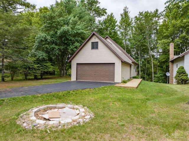 6896 S Forest Lake Drive, Alger, MI 48610