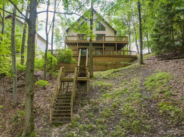 6896 S Forest Lake Drive, Alger, MI 48610