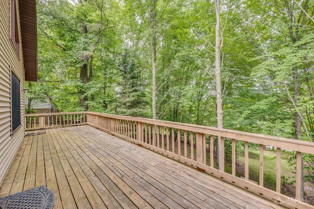 6896 S Forest Lake Drive, Alger, MI 48610