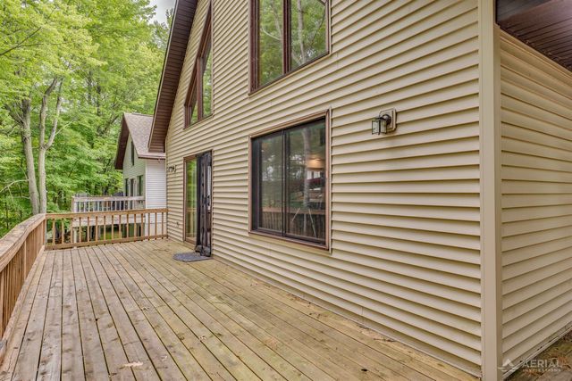6896 S Forest Lake Drive, Alger, MI 48610