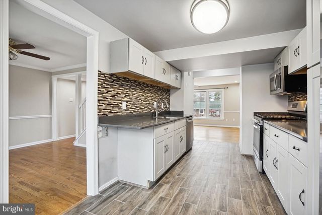 8102 PINELAKE CT, Alexandria, VA 22309