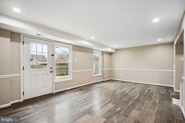 8102 PINELAKE CT, Alexandria, VA 22309