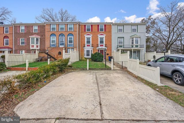 8102 PINELAKE CT, Alexandria, VA 22309