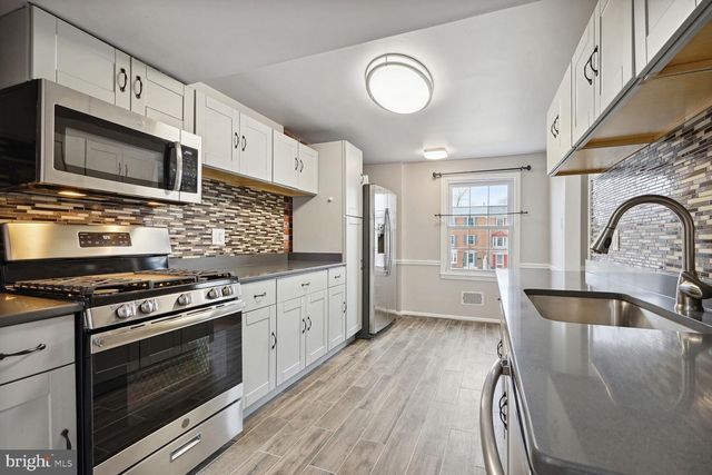 8102 PINELAKE CT, Alexandria, VA 22309