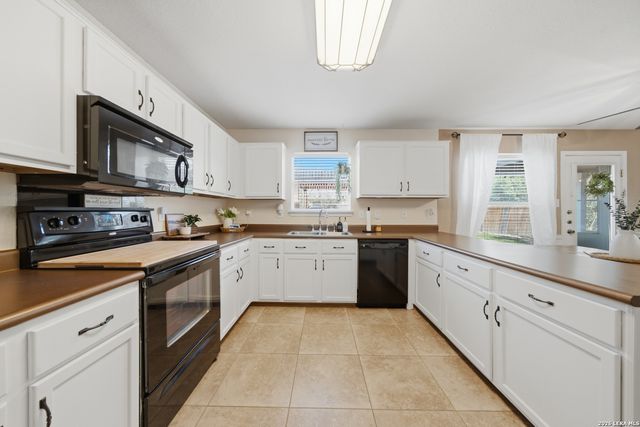 409 DONALAN DR, Converse, TX 78109
