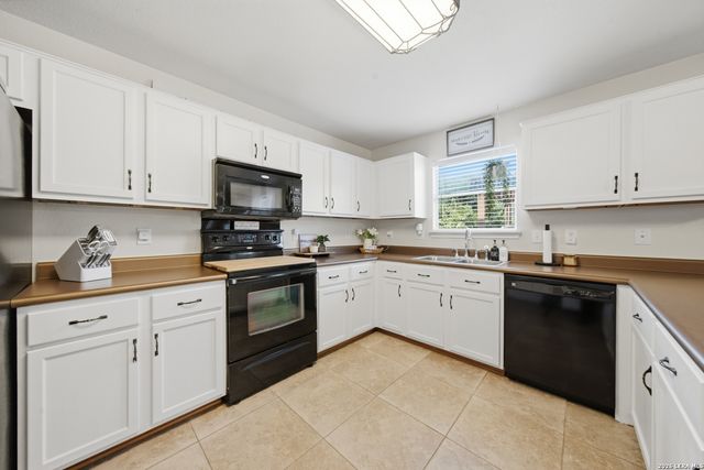 409 DONALAN DR, Converse, TX 78109