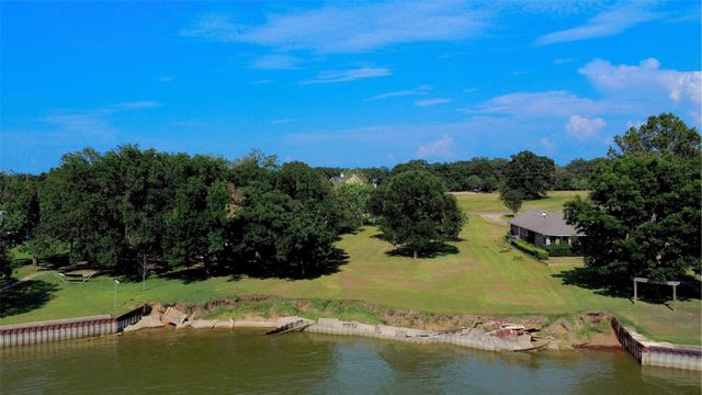 13016 Rudys Way, Streetman, TX 75859