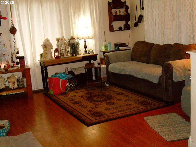 527 S DEWEY St, Union, OR 97883