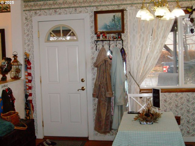 527 S DEWEY St, Union, OR 97883