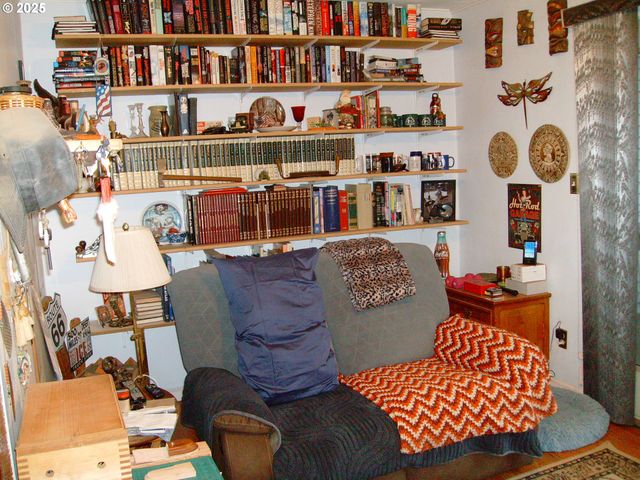 527 S DEWEY St, Union, OR 97883