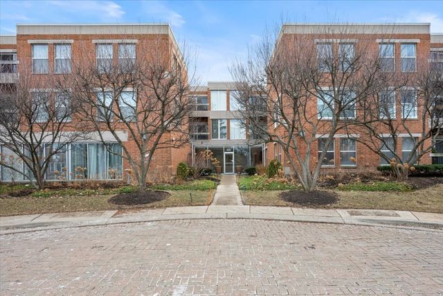 1925 Lake Avenue 104, Wilmette, IL 60091