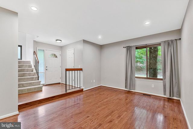 2347 MILLENNIUM LN, Reston, VA 20191