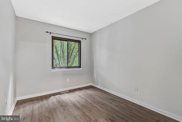 2347 MILLENNIUM LN, Reston, VA 20191