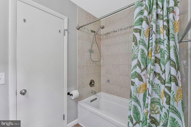 2347 MILLENNIUM LN, Reston, VA 20191