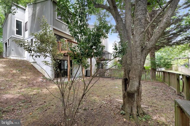 2347 MILLENNIUM LN, Reston, VA 20191