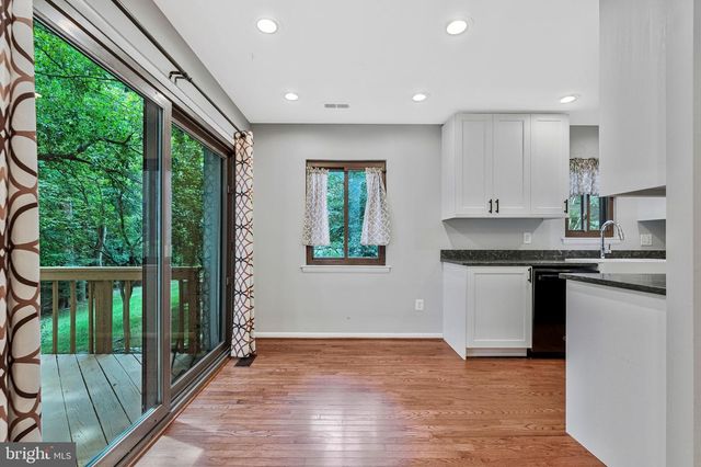 2347 MILLENNIUM LN, Reston, VA 20191