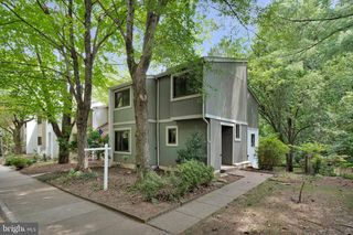 2347 MILLENNIUM LN, Reston, VA 20191