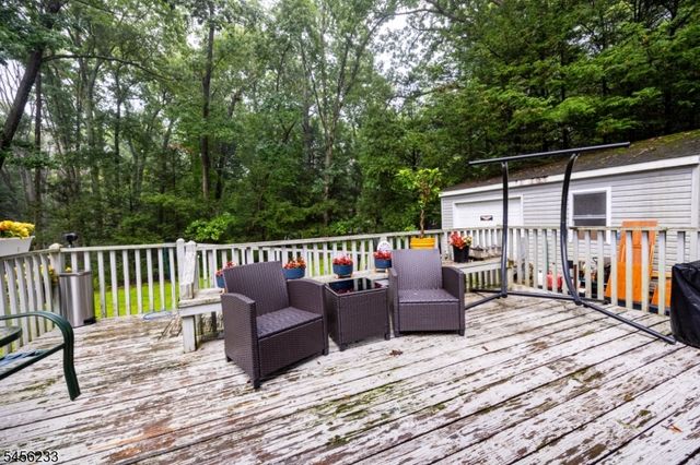 10 Pochuck Dr, Vernon Twp., NJ 07461