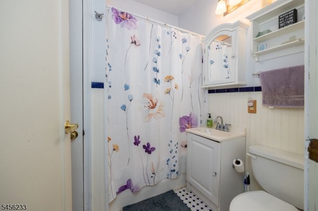 10 Pochuck Dr, Vernon Twp., NJ 07461
