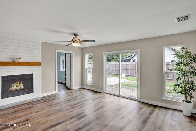 2178 AZTEC Drive W, Jacksonville, FL 32246