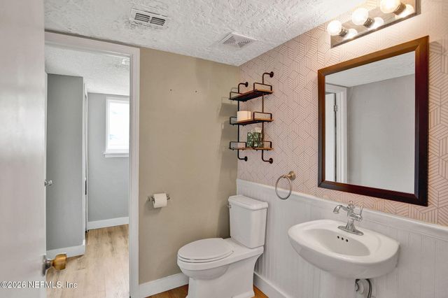2178 AZTEC Drive W, Jacksonville, FL 32246