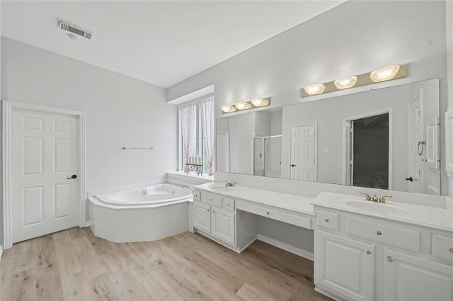 5403 Emerald Pointe Lane, Sugar Land, TX 77479