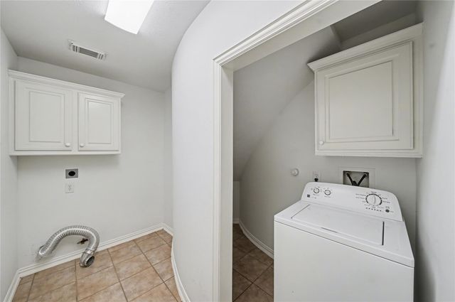 5403 Emerald Pointe Lane, Sugar Land, TX 77479