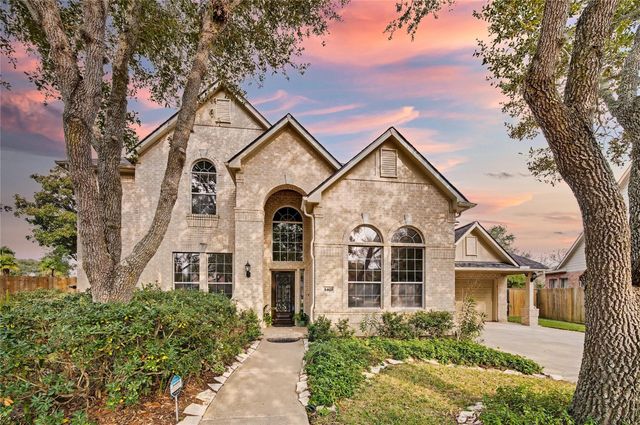 5403 Emerald Pointe Lane, Sugar Land, TX 77479