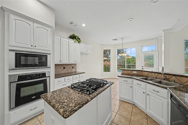 5403 Emerald Pointe Lane, Sugar Land, TX 77479