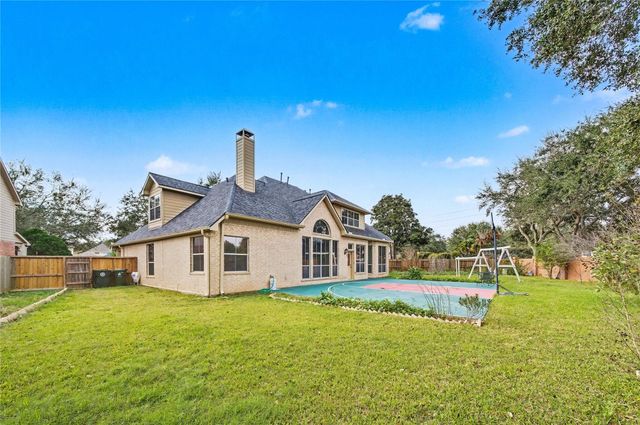 5403 Emerald Pointe Lane, Sugar Land, TX 77479