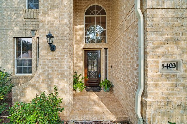 5403 Emerald Pointe Lane, Sugar Land, TX 77479