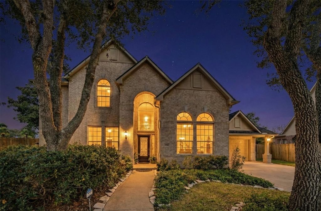 5403 Emerald Pointe Lane, Sugar Land, TX 77479