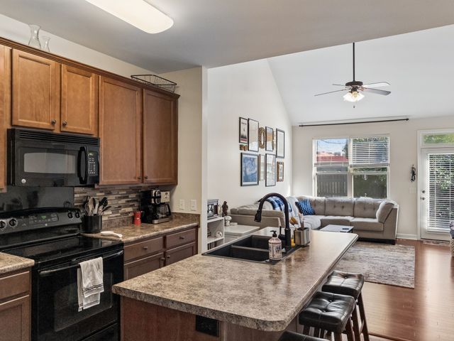 584 Griffin Cir, Hermitage, TN 37076