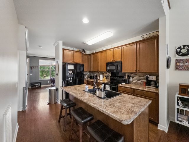 584 Griffin Cir, Hermitage, TN 37076
