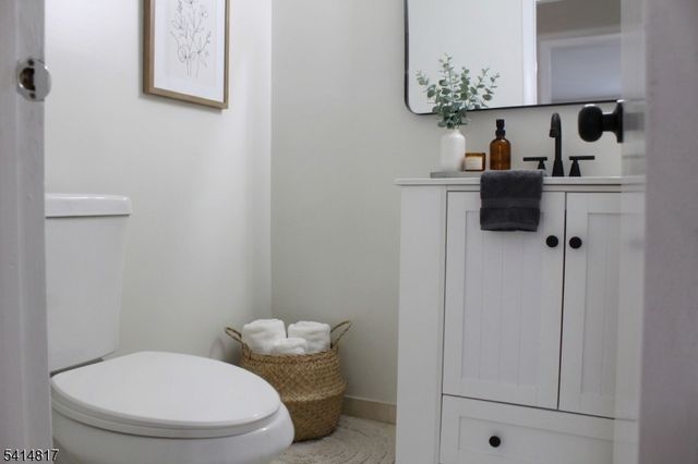 48 Rhea Run, Hampton Twp., NJ 07860