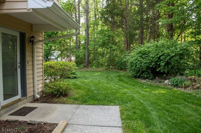 48 Rhea Run, Hampton Twp., NJ 07860