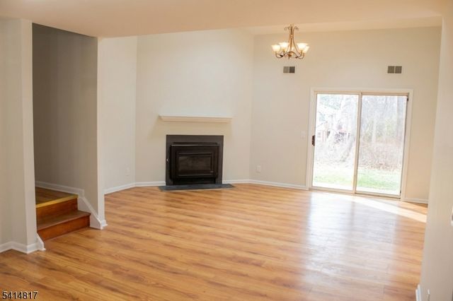 48 Rhea Run, Hampton Twp., NJ 07860