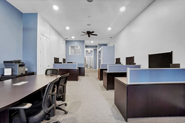 1417 W CHICAGO Avenue C1, Chicago, IL 60642