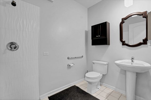 1417 W CHICAGO Avenue C1, Chicago, IL 60642