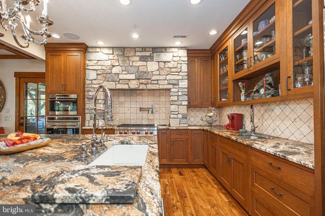 992 A WORTHINGTON MILL RD, Newtown, PA 18940