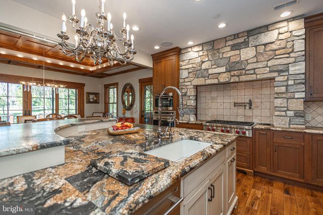 992 A WORTHINGTON MILL RD, Newtown, PA 18940