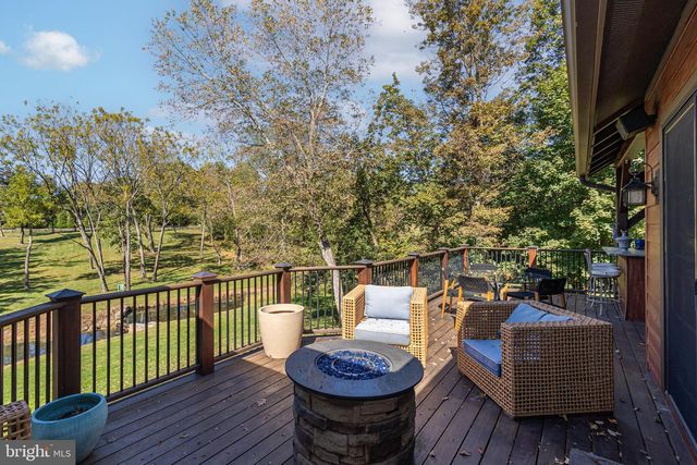 992 A WORTHINGTON MILL RD, Newtown, PA 18940